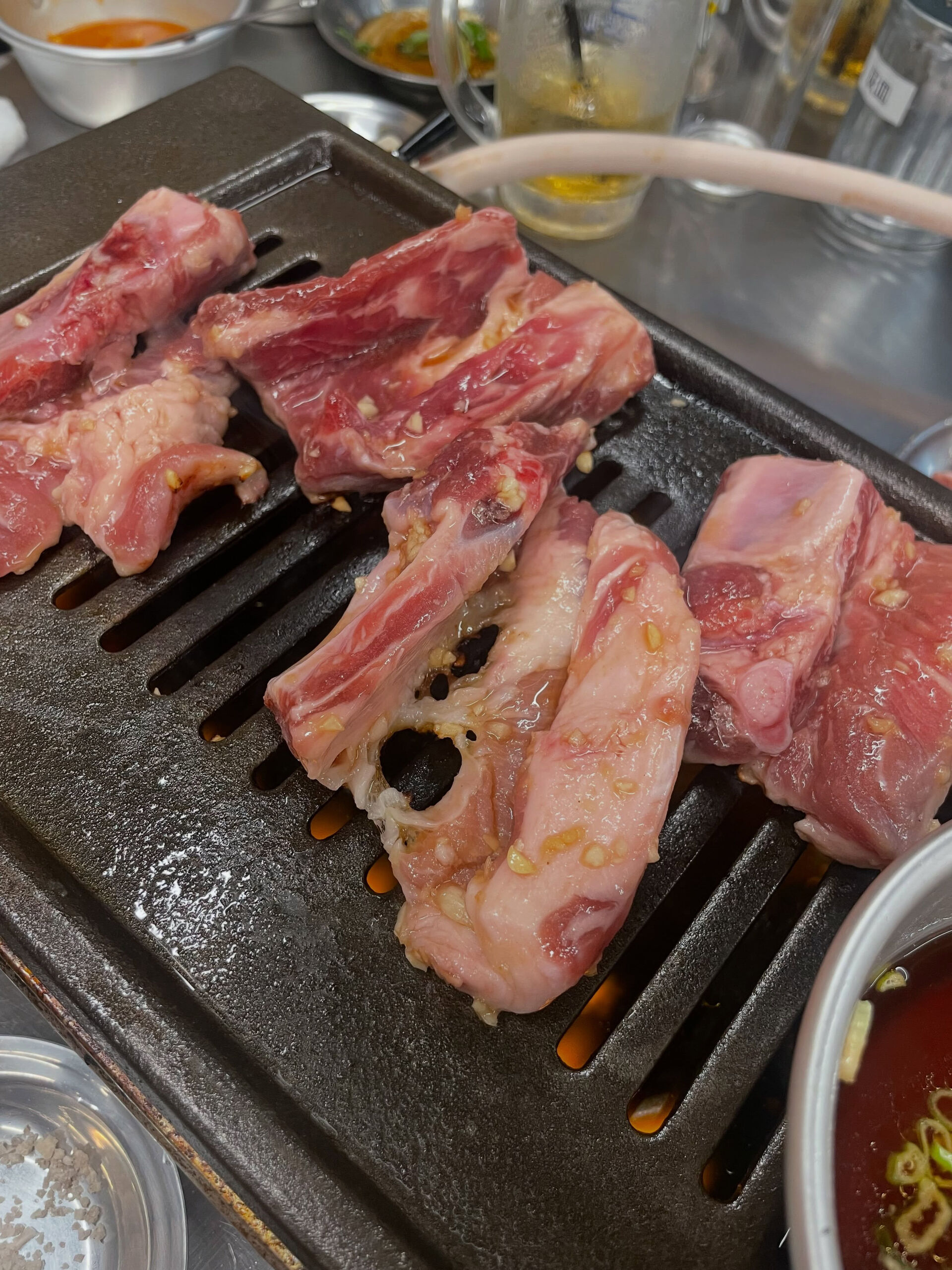サムギョプサルやら骨付き肉やら美味しかったです 